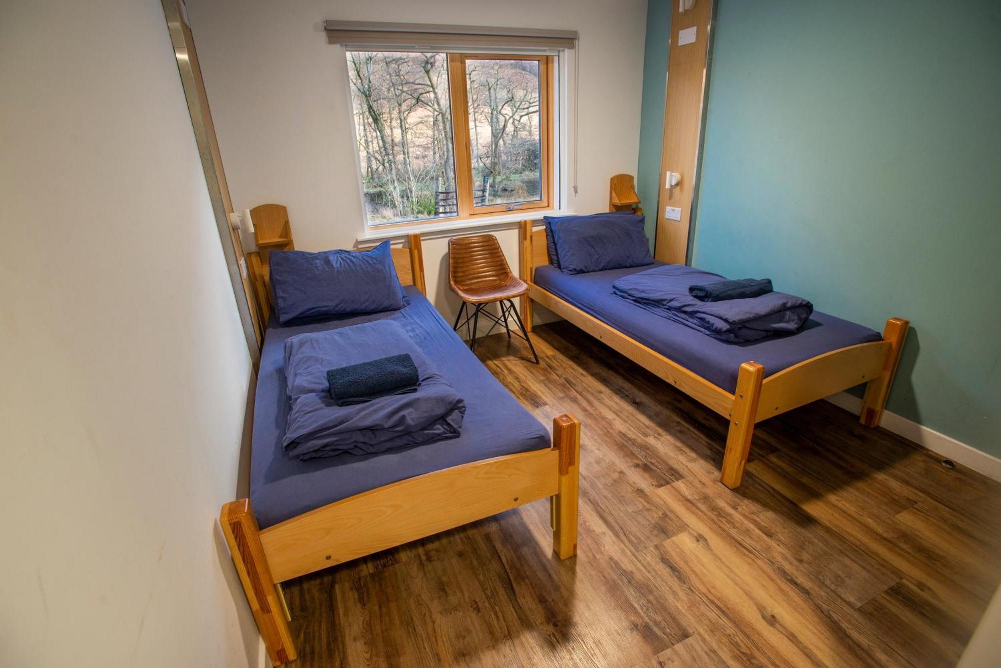 פורט ויליאם Glen Nevis Youth Hostel מראה חיצוני תמונה A room at the hostel