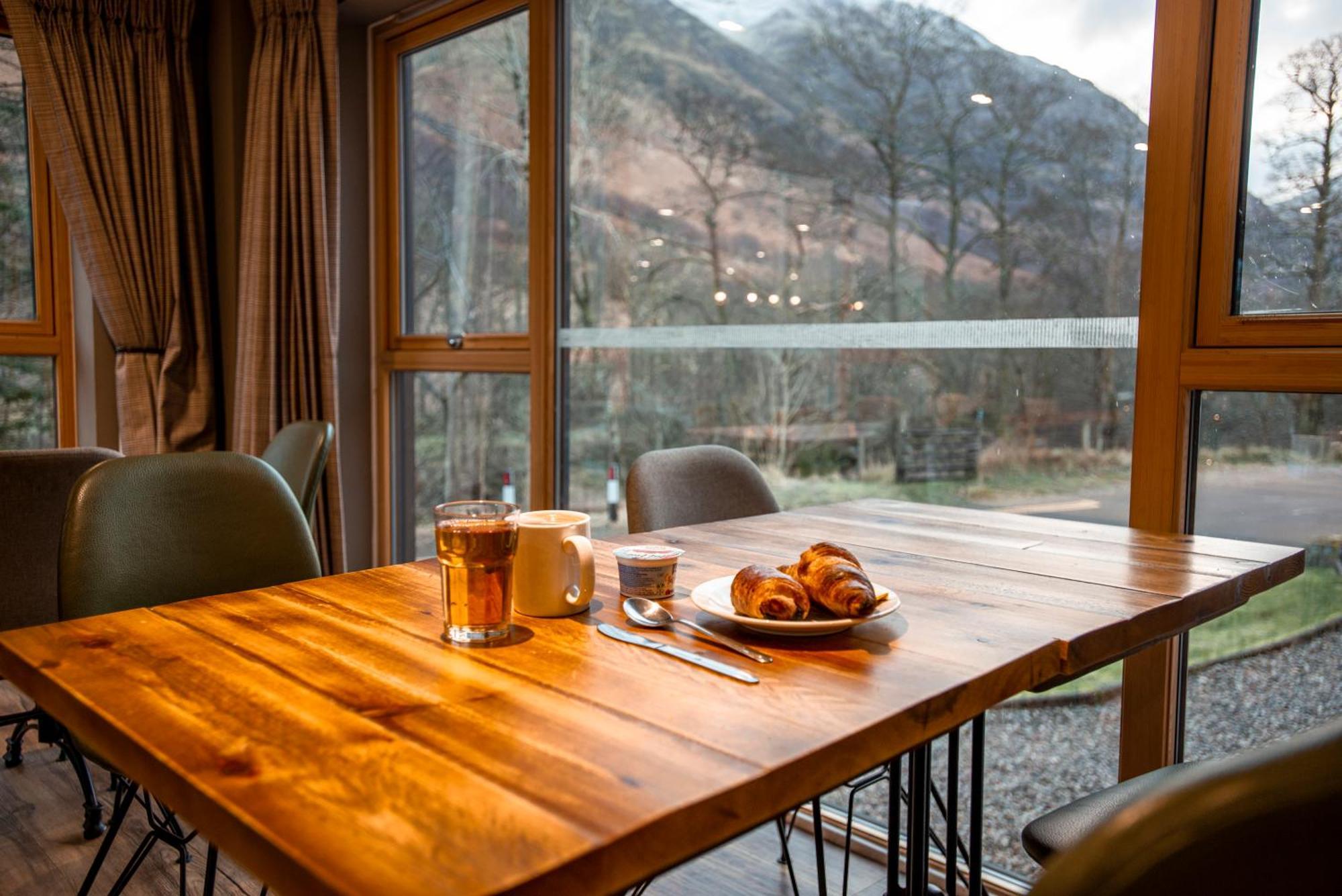 פורט ויליאם Glen Nevis Youth Hostel מראה חיצוני תמונה The restaurant at the hotel
