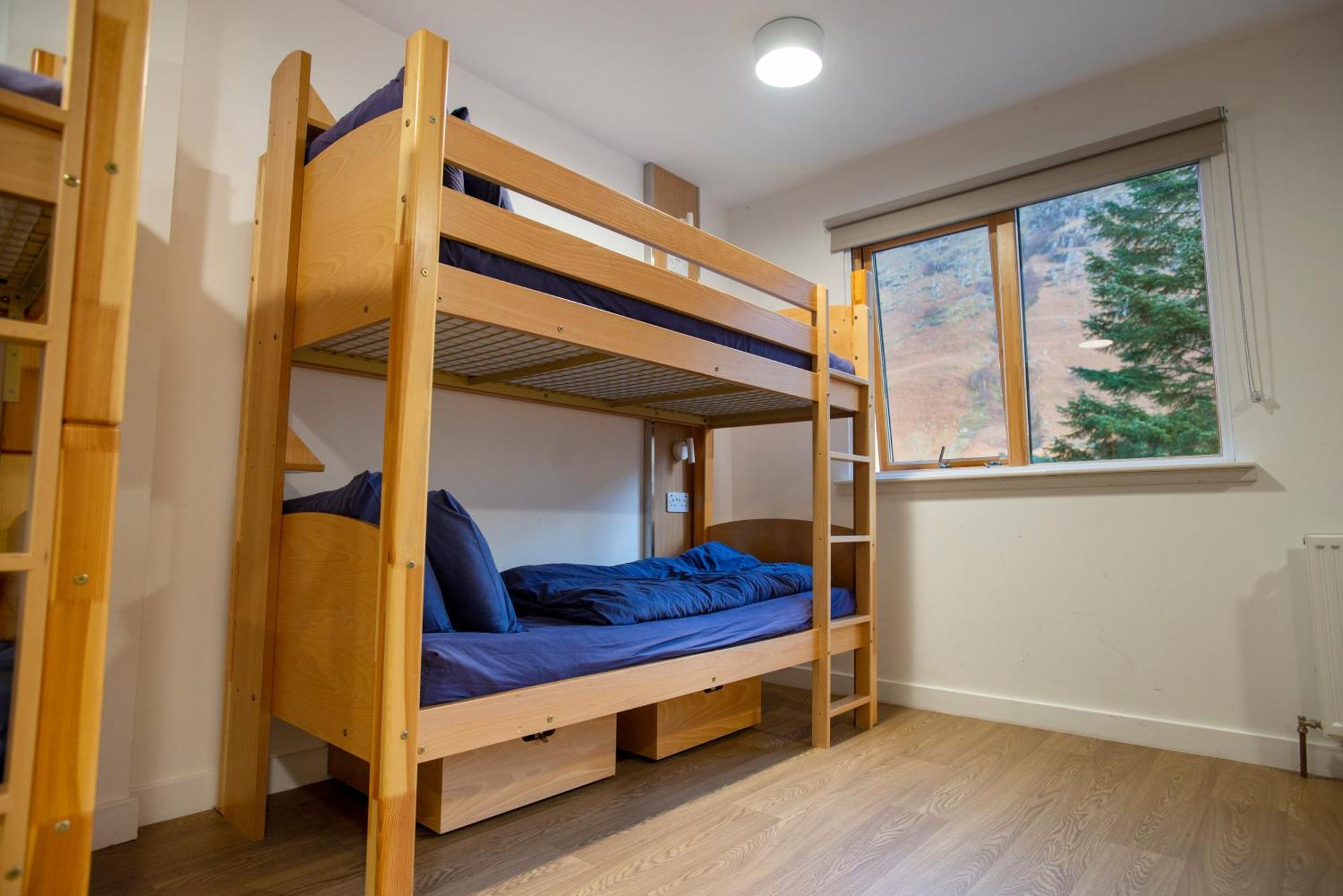 פורט ויליאם Glen Nevis Youth Hostel מראה חיצוני תמונה A bunk bed