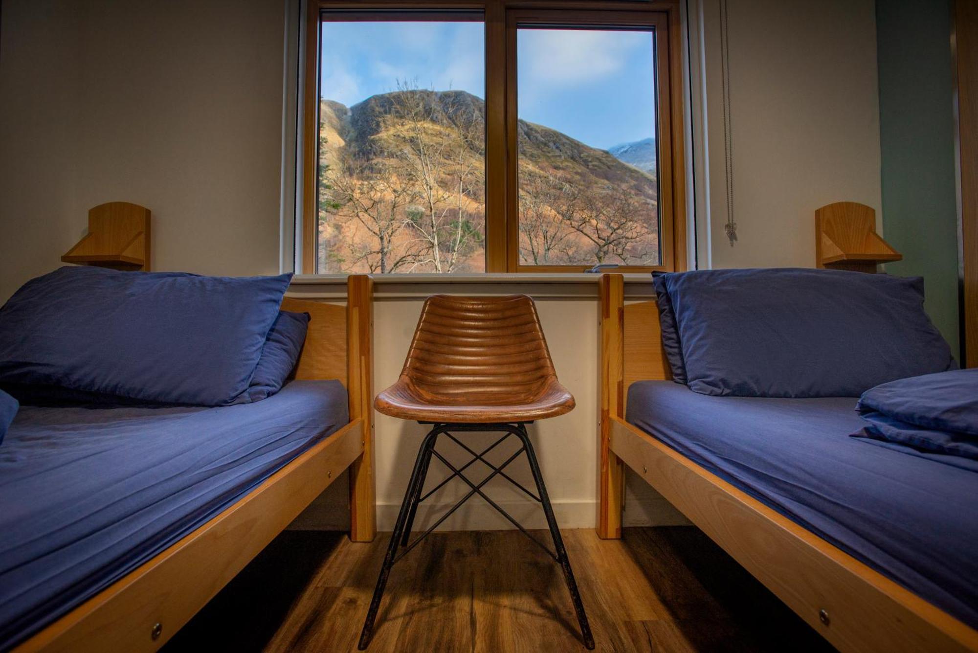 פורט ויליאם Glen Nevis Youth Hostel מראה חיצוני תמונה A room at the hostel