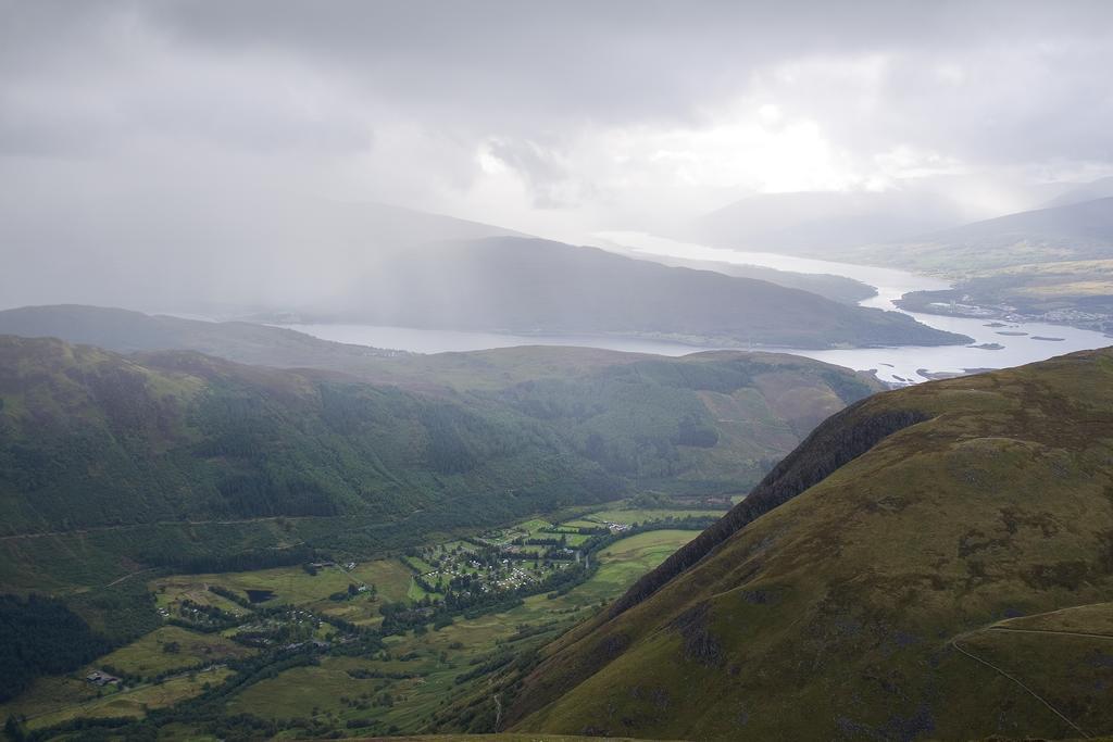 פורט ויליאם Glen Nevis Youth Hostel מראה חיצוני תמונה The village of Llynnau Ffestiniog